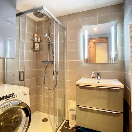 Appartement Rénové à Avec Accès Direct Aux Pistes Et Wi-fi - Fr-1-688-71 *